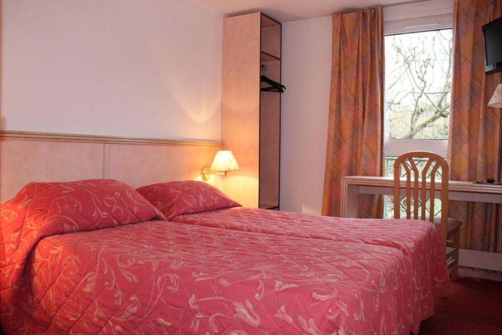 Hotel Le Village Gif-sur-Yvette Quarto foto