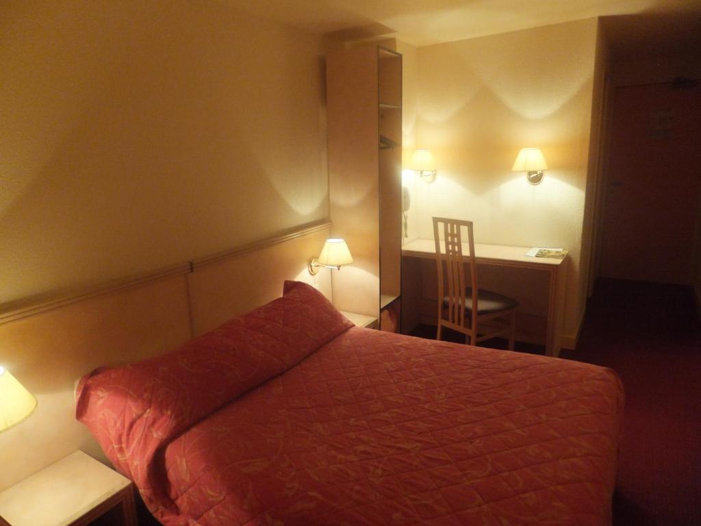 Hotel Le Village Gif-sur-Yvette Exterior foto