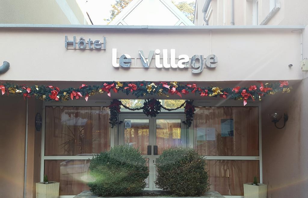 Hotel Le Village Gif-sur-Yvette Exterior foto